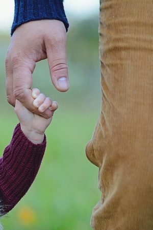 father-daughter-g43bc1fbff_640